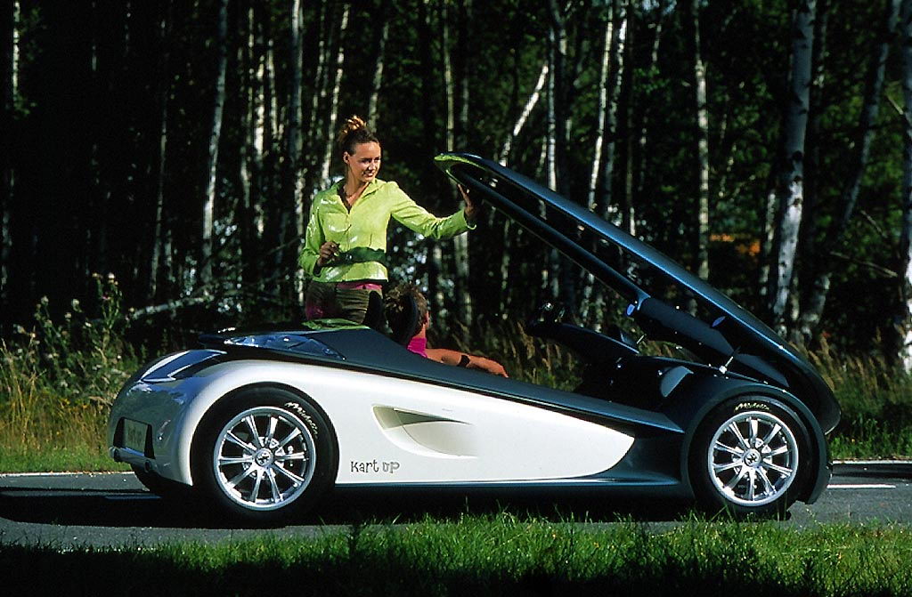 Peugeot Kart Up 2000 001.jpg